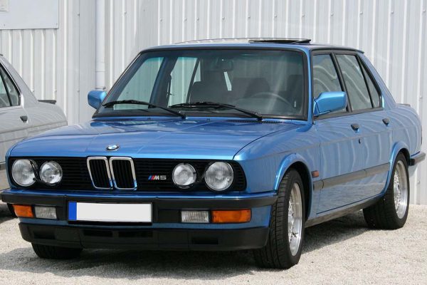 BMW E28 520i, 1984 Original Classic Car Documents for Sale!