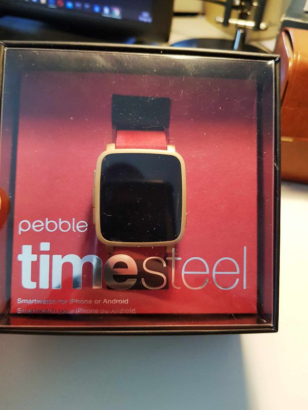 PEBBLE Time Steel Gold in Box with paperwork NOS