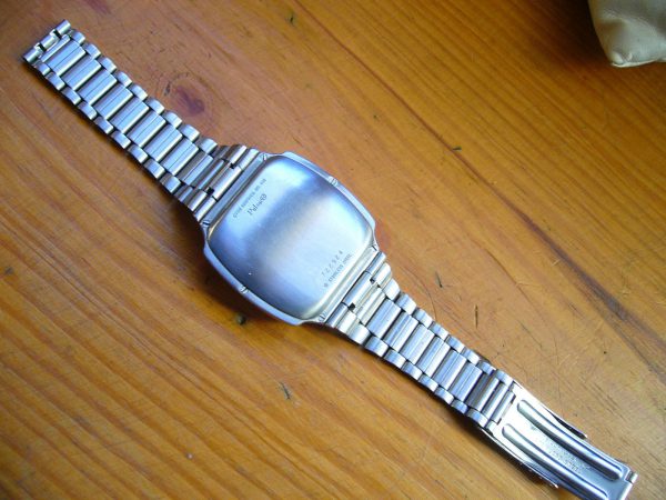 Pulsar 901 Calculator LED Watch - Image 5