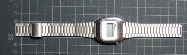 SAXON LCD WATCH - Image 5