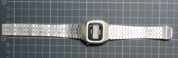 LCD LCD WATCH - Image 5