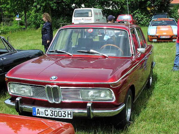 BMW  2000, 1971 Original Classic Car Documents for Sale!